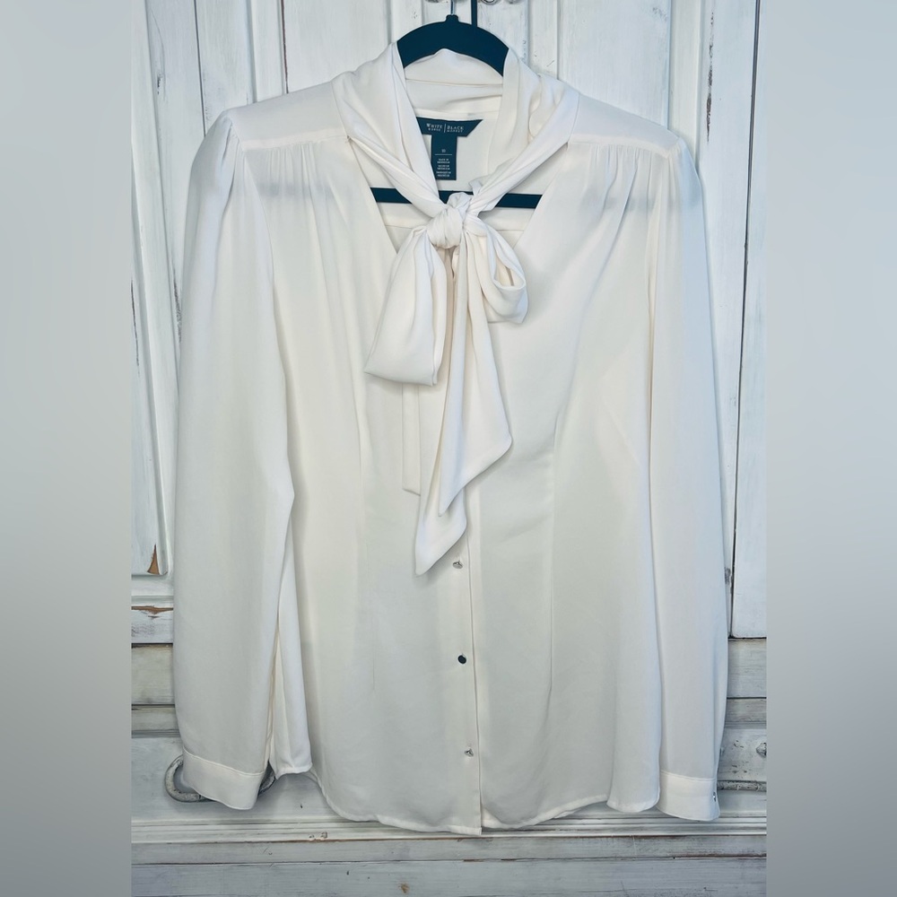 White House Black Market WHBM opaque every tie neck blouse sz 10